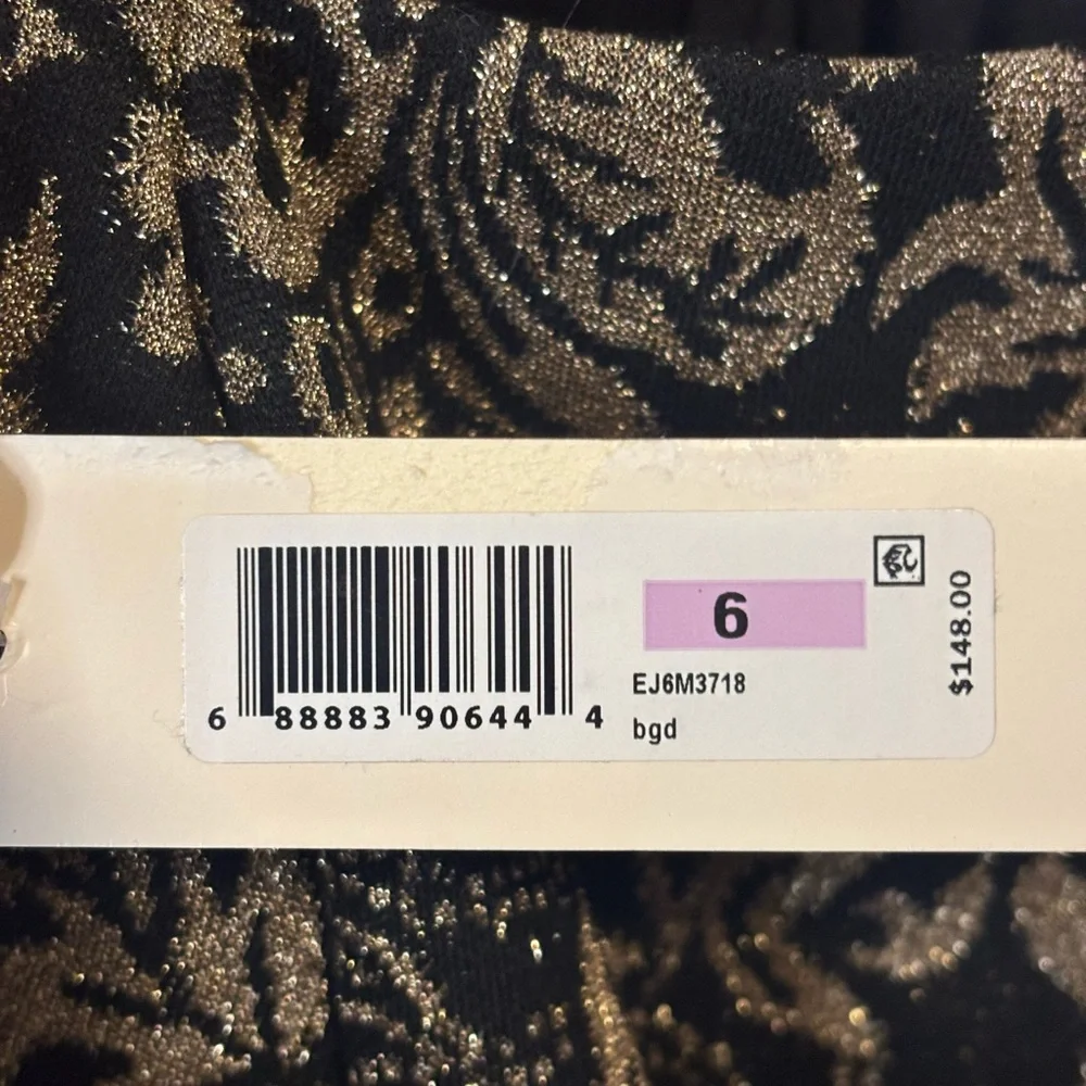 Eliza J Black and Gold Long Sleeve Dress - Picture 4 of 5